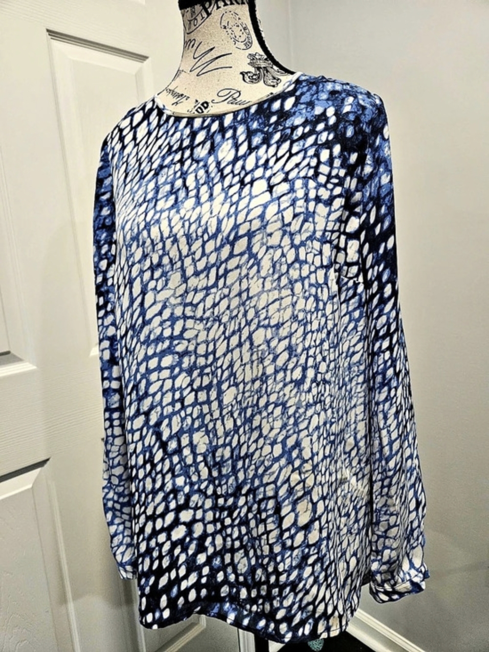 Michael Kors Blue & White Long Sleeve Blouse Sz. 4